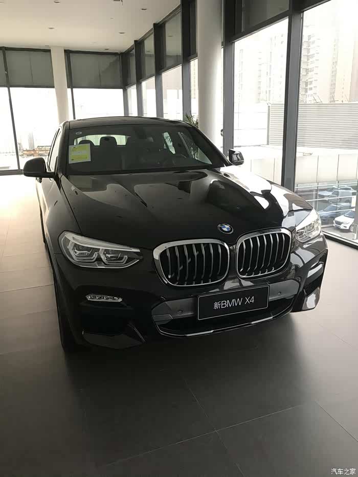 要个性就别谈性价比,买宝马x4的人买的不仅仅是一台车