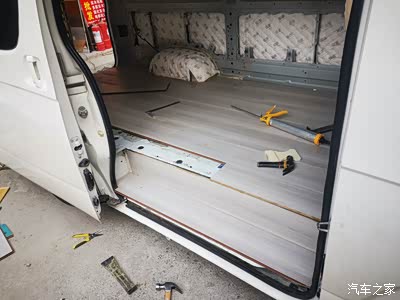 要改就改国内最帅金杯海狮边改边更新床车改装旅行车vanlife