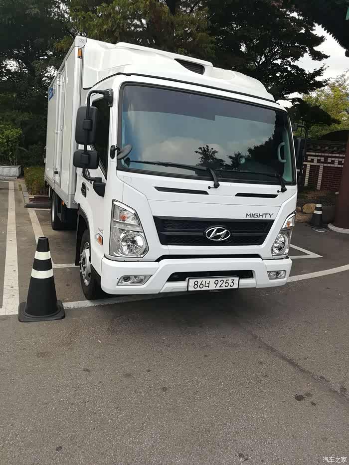 韩国首尔新罗门口好车随拍