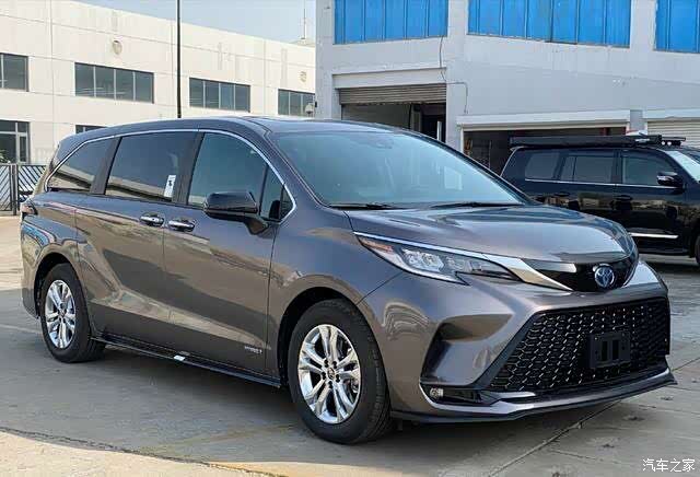 新款丰田塞纳,外观和内饰都具有很强的时尚感