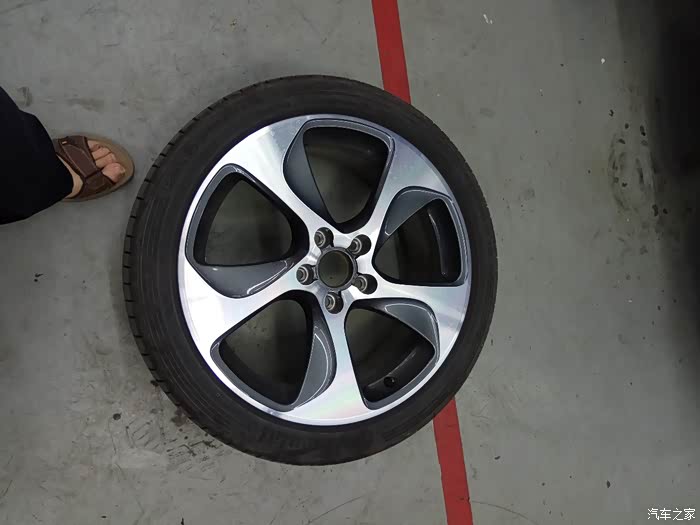 德国进口奥迪a3战斧轮毂