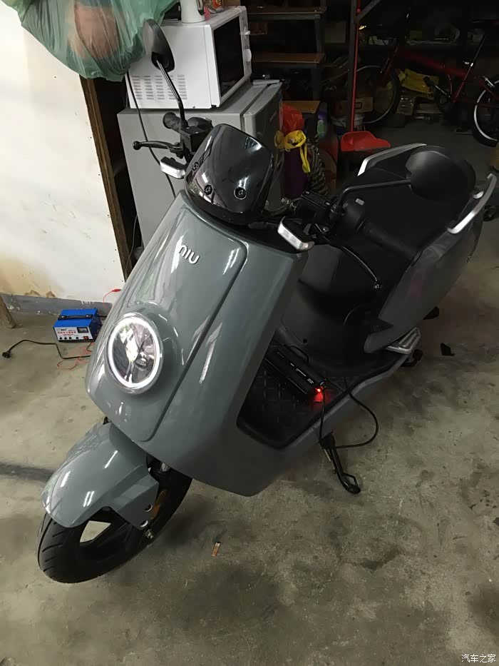 【图】小牛电动车贴膜 3m高光水泥灰_摩托车论坛_汽车之家论坛