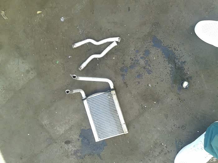 现代瑞纳换暖风水箱全过程有图有真相