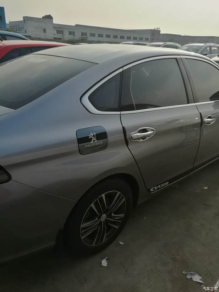 新款308银色车身贴什么颜色贴纸好看