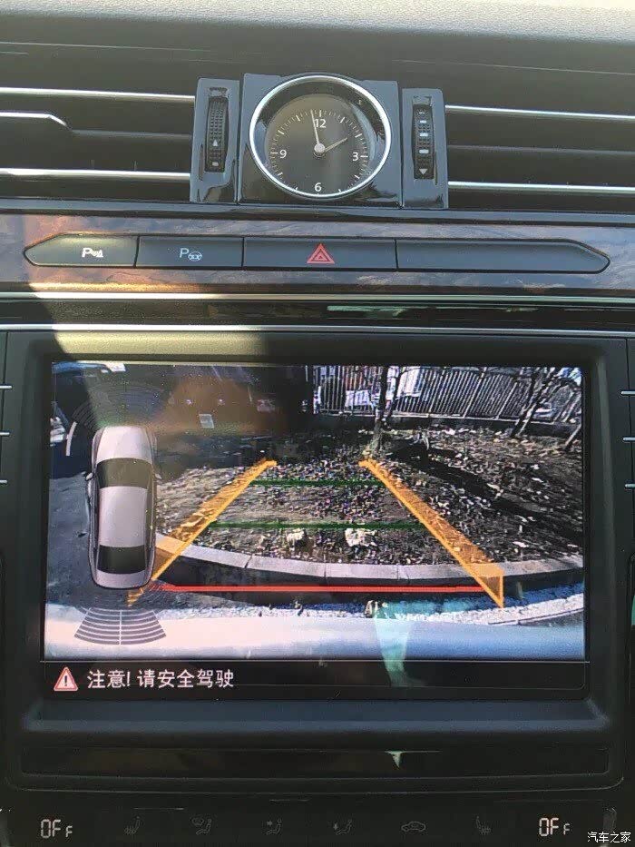 迈腾安装原装轨迹翻盖摄像头简单教程