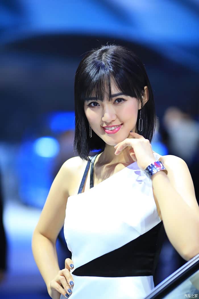 【图】2017广州车展高清肉丝车模_广东论坛_汽车之家论坛