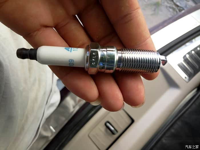 求大家帮忙鉴定一下ac德科火花塞41109真伪