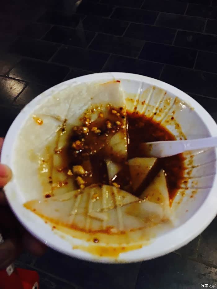 特色平遥碗秃 看着比较难看 吃着味道还不错