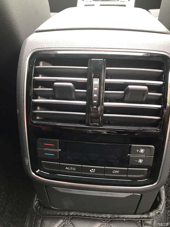 媳妇当车模# 迈腾1.8t 330豪华 提车一周上作业