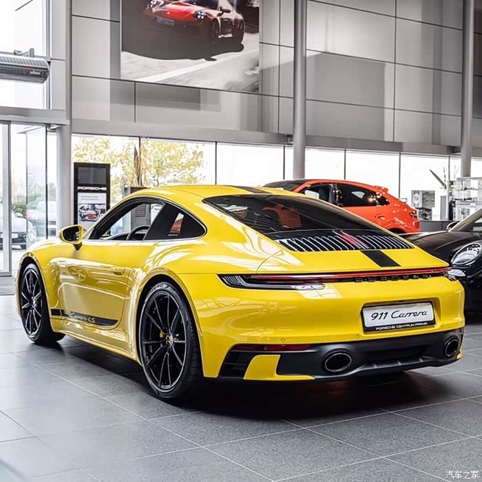黄色保时捷911carrera 4s 992,,柠檬蛙