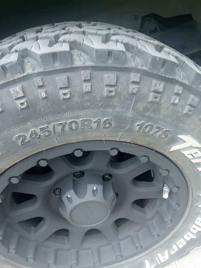 速跑24570r16越野轮胎