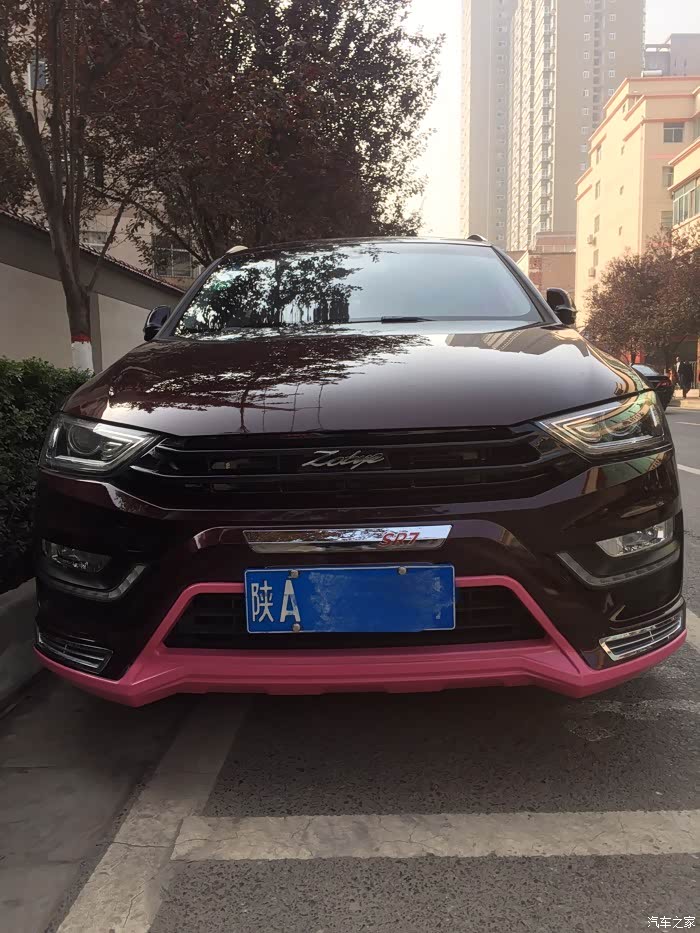 众泰sr7前后杠改色中网更换运动款轮毂卡钳改色