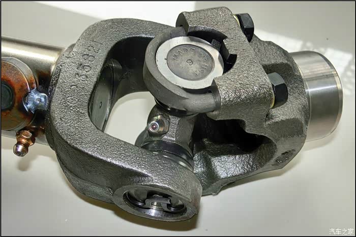 jk牧马人安装双十字结传动轴全过程