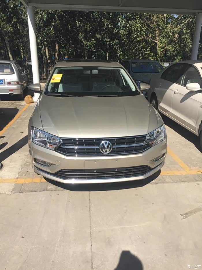 天津市里转让现车镭射金宝来,还未上牌,急转