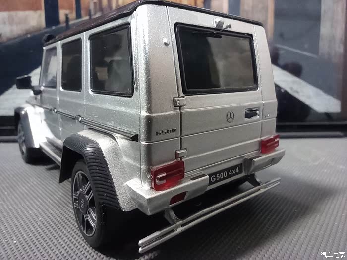 方方正正的盒子奔驰g500模型