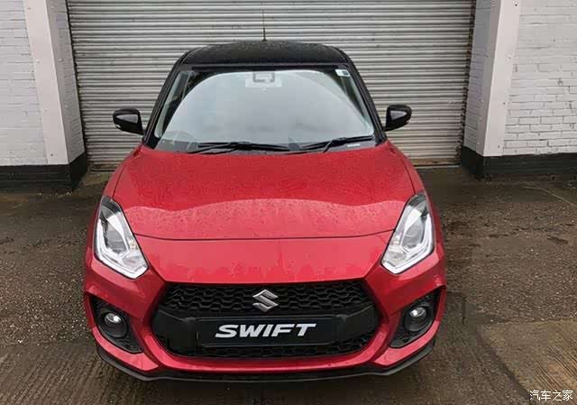 运动版铃木雨燕,外观更加的丰满,看上去很有时尚气息