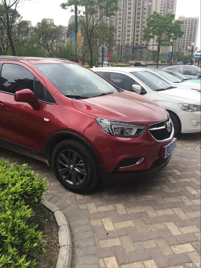 598 | 回复: 12 昂科拉论坛 玛瑙红 白色 你们会选择哪 一个颜色呢?