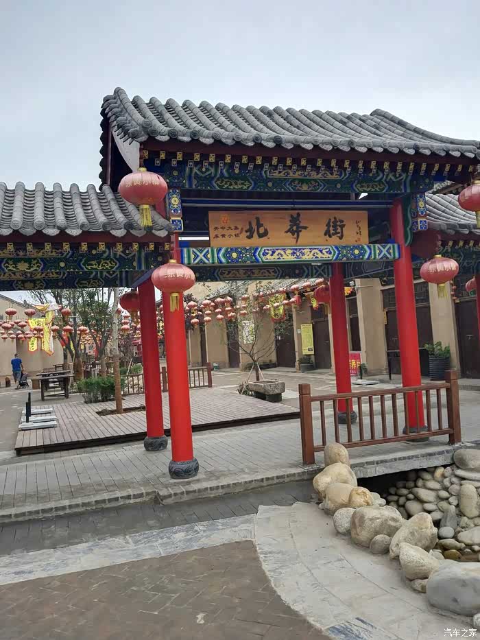 东黄小镇倒闭了!