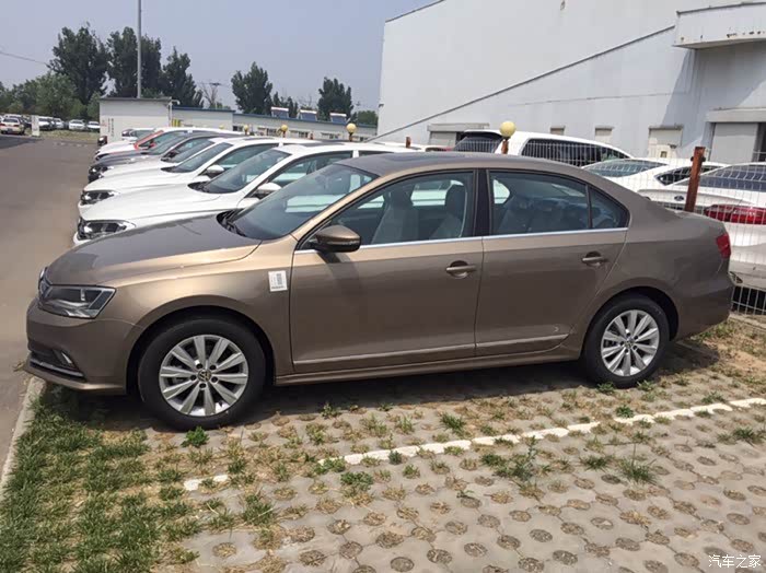 15款速腾,金,白,黑,银供看官参考