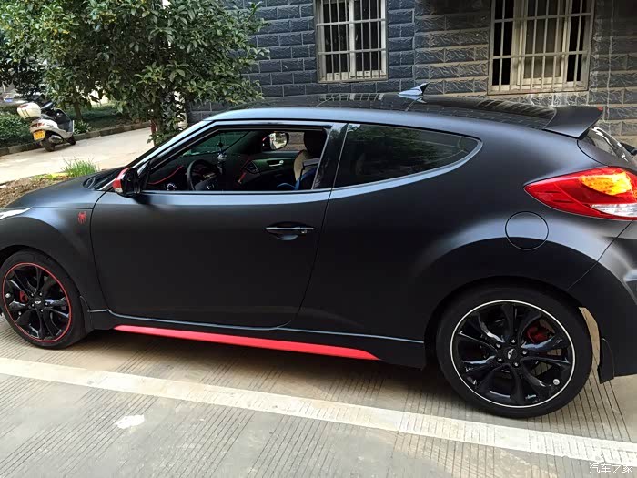 哑光战斗黑上身