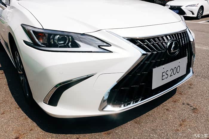 初遇2021款新雷克萨斯es200