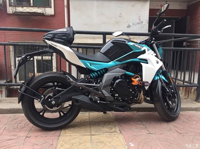 3821 | 回复: 53 春风摩托车论坛 求助:400nk为什么挂一档都框铛串一