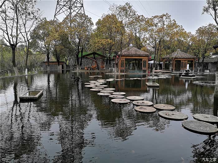 周末打卡网红生态园七彩莲园值得一游