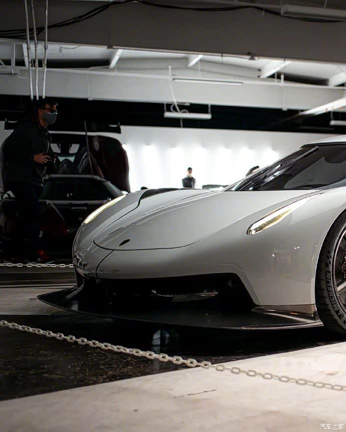 柯尼塞格regera跑车白色超帅