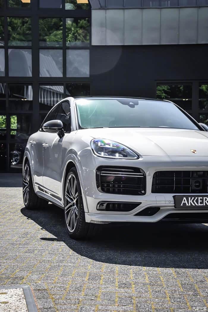 个性化定制后又升级了天蝎的保时捷卡宴coupe