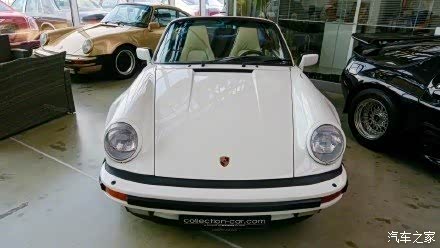 保时捷第二代911这里居然还有各种颜色