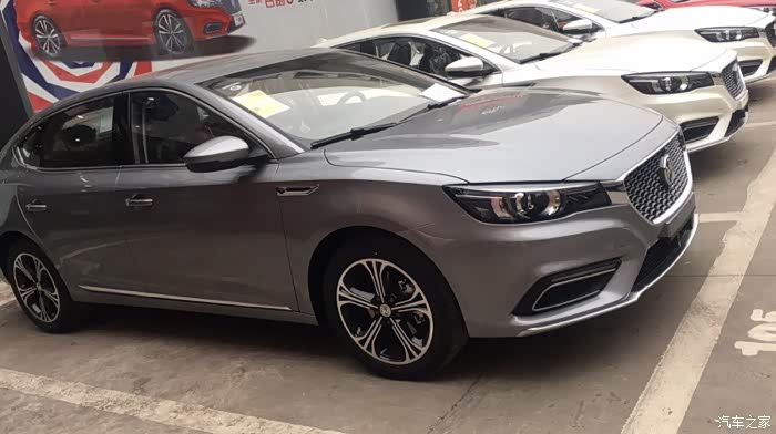 重庆首台碳素灰全新名爵6提车作业欢迎围观