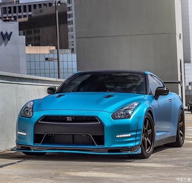 赛道!日产尼桑gtr改装lb宽体大包围
