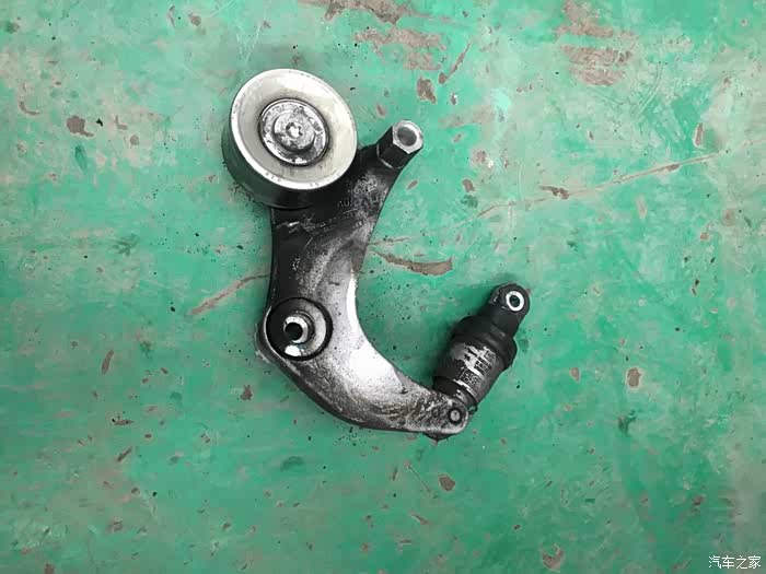 更换张紧器(轻踩油门发动机舱异响,轻微震动)_思域论坛_汽车之家论坛