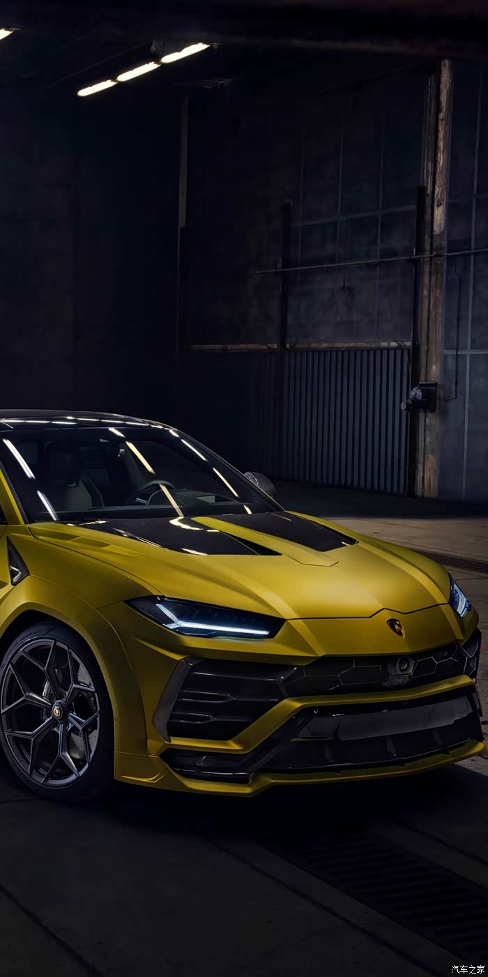号称陆地上最快的suv——兰博基尼urus.