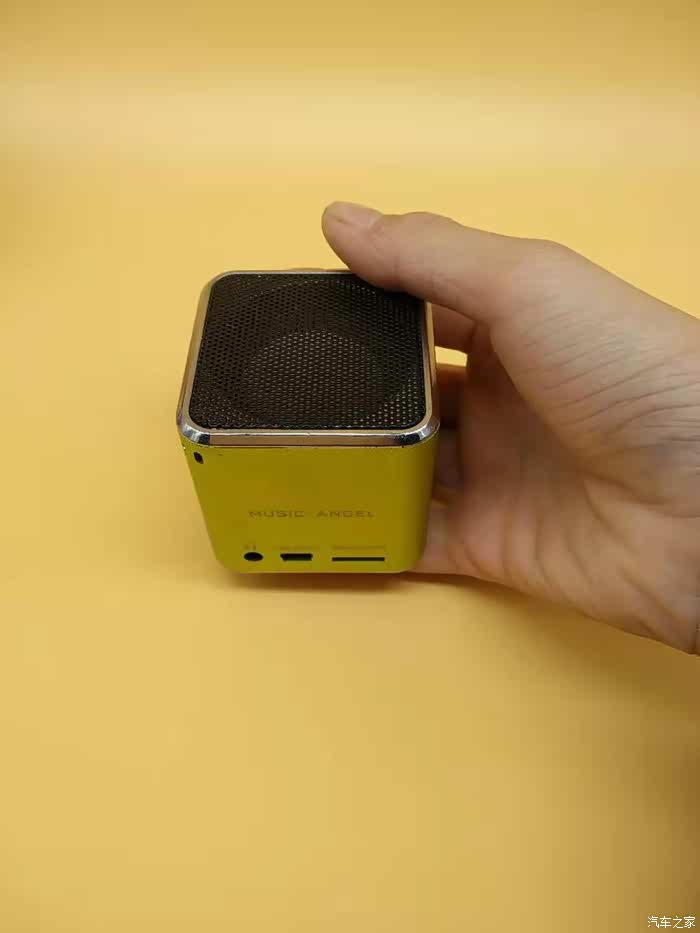 【为啥买】迷你小音箱.
