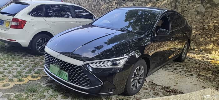 秦plusdmi黑色尊贵版55km今天提车啦