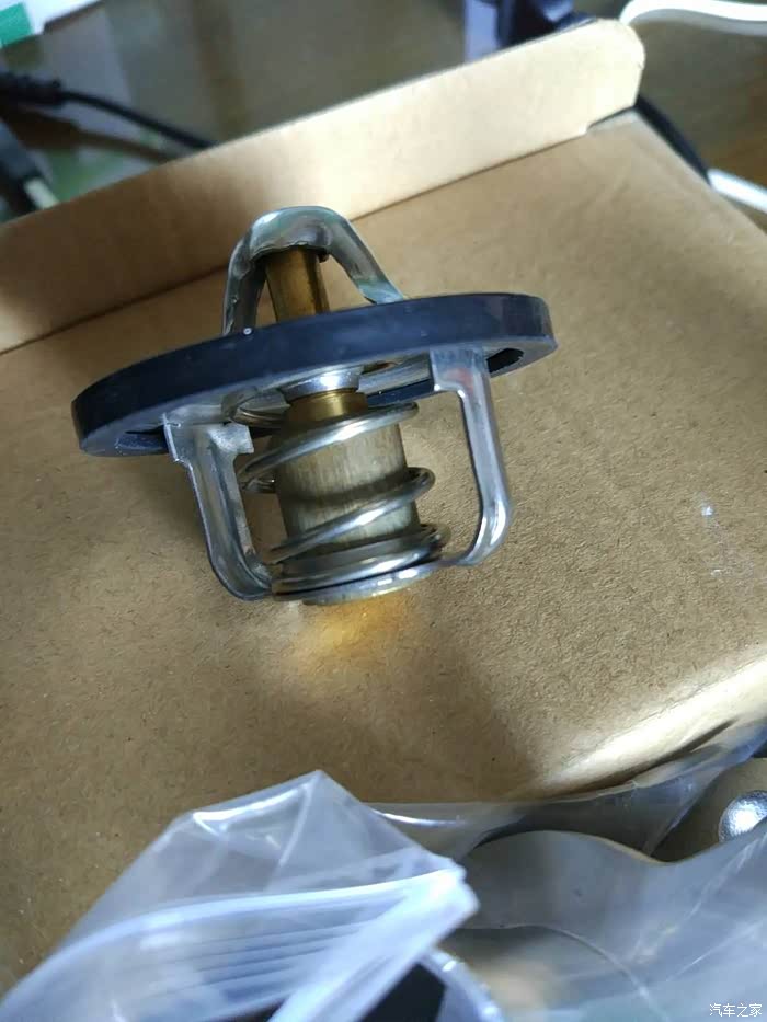 凯越更换铝合金节温器08款防冻液重复利用