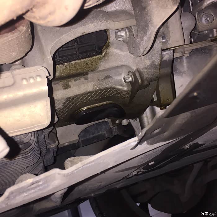 【图】有谁碰到过变速箱和分动箱双漏油的_宝马x3论坛_汽车之家论坛