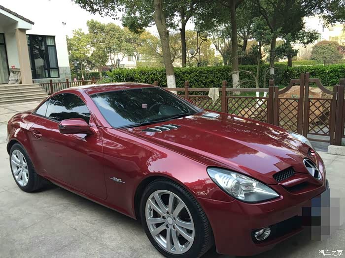 望版主2 | 回复: 0 奔驰slk级论坛 出2010款slk200 车子有点小一家坐