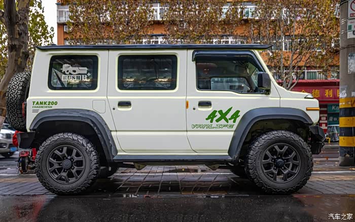 长城坦克版四驱面包