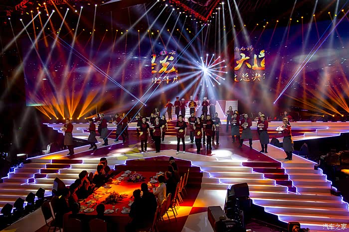 纪实中央电视台2015星光大道总决赛现场