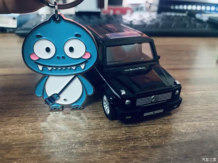 可爱又萌新的汽车之家吉祥物——小怪兽起瓶器