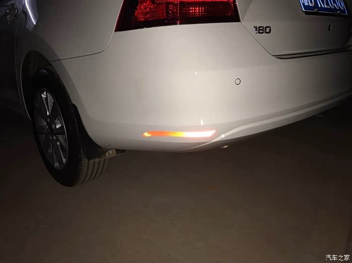 小装饰之五车尾反光条