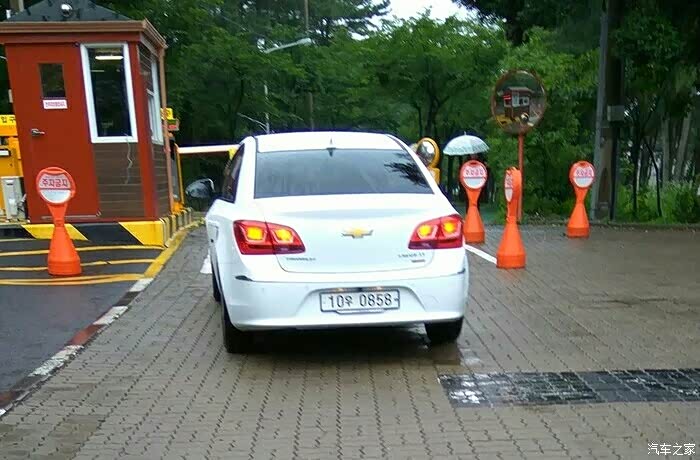 是经典科不,是国内车牌不.