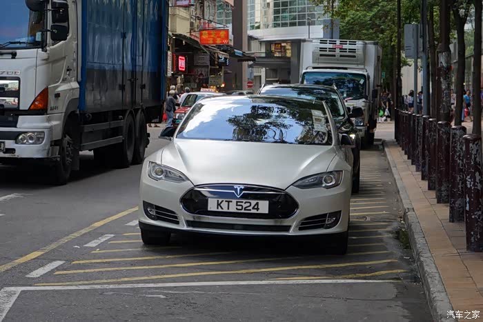 在香港好多特斯拉