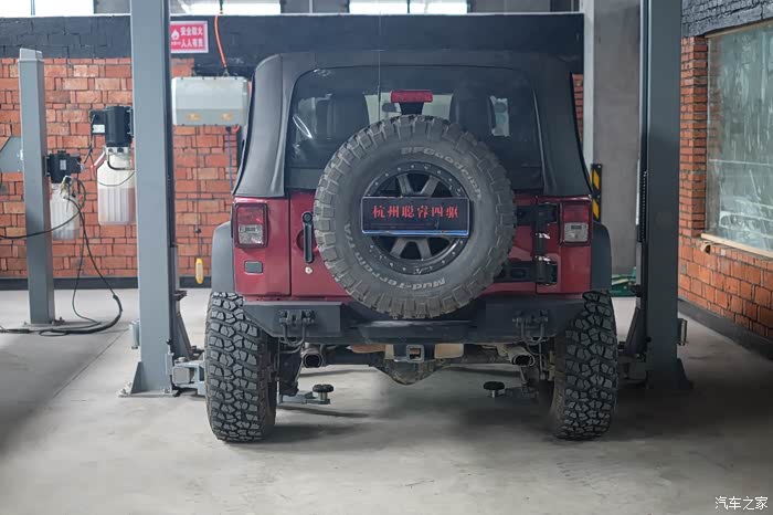 【图】检修篇(底盘检修以及换装 smittybilt x2o 10000磅绞盘)_牧马人