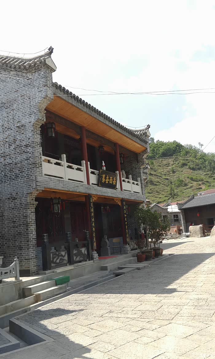 一汽丰田rav4无需等待即可出发五一带上家人游玩双河古镇