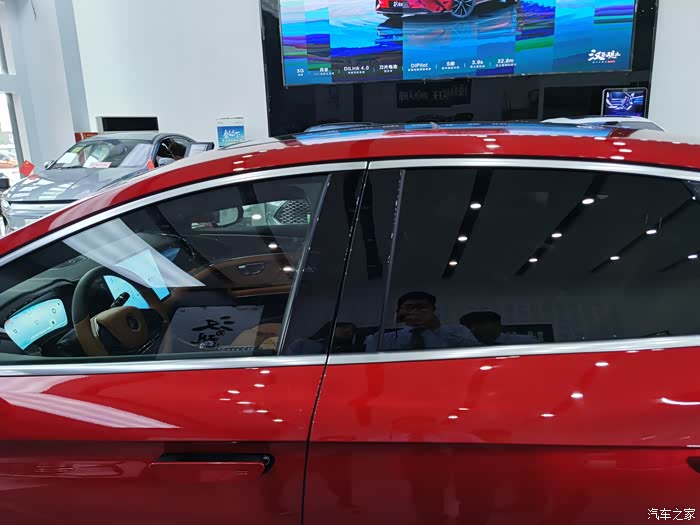 汉ev后排隐私玻璃