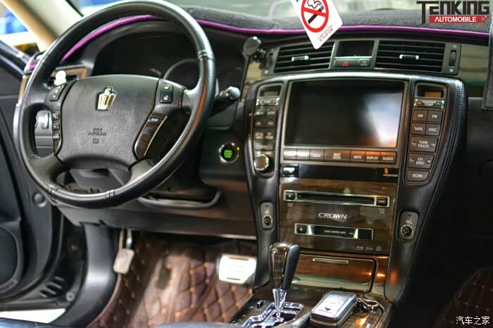 这桃木内饰板,太漂亮了