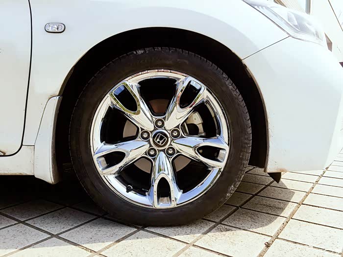 九代雅阁2.4改245 35 19电镀轮毂作业